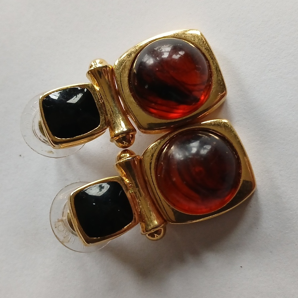 Earrings - Picture 5 of 5